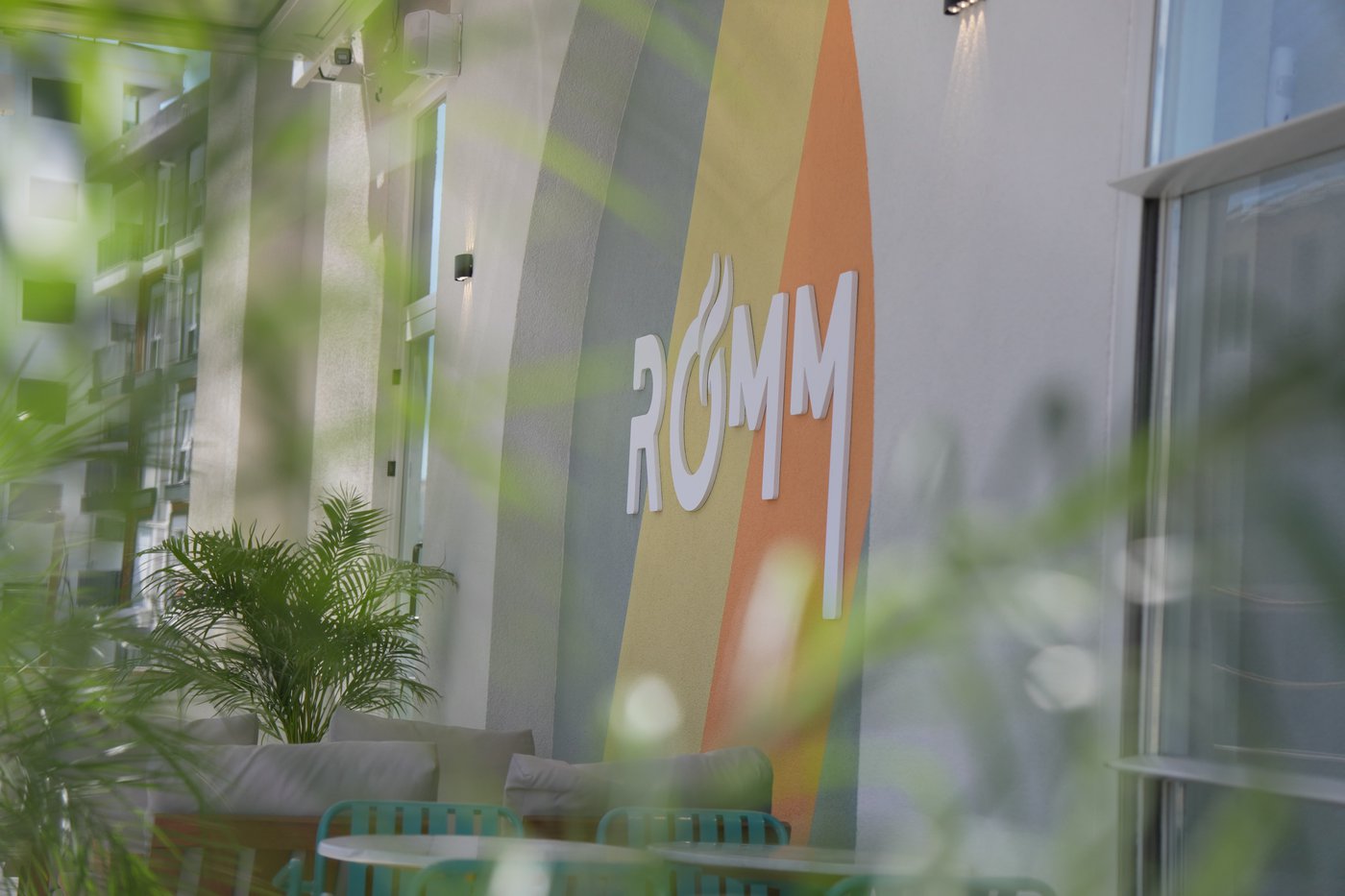 Romm Coffee şubesinin iç mekânı